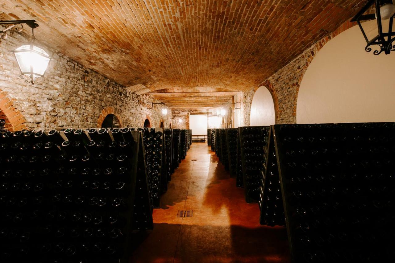 Villa Barbero Alba Langhe Mango Eksteriør billede
